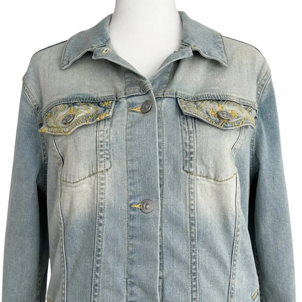 LuLaRoe Jaxon Light Wash Embroidered Denim Jacket (S)